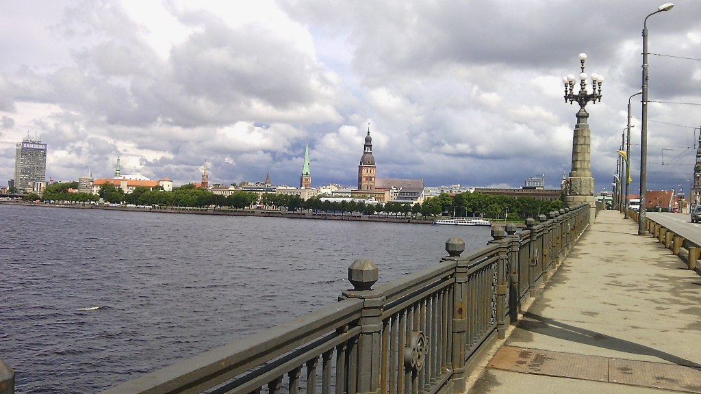 евгений орлов. Рига, Каменный мост, 24 июня 2014 года. евгений орлов. Рига, Каменный мост, 24 июня 2014 года.