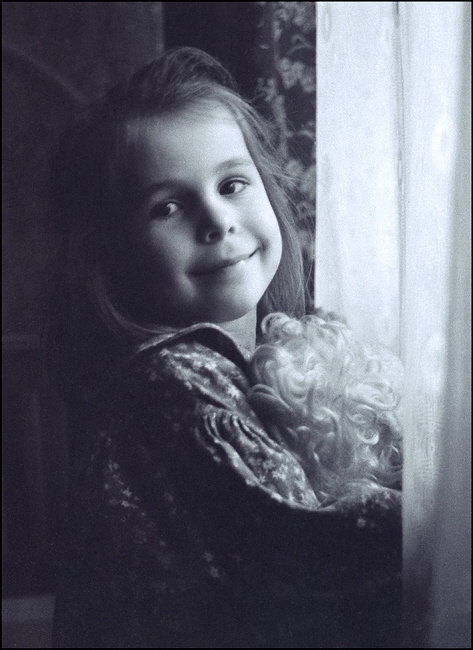 Владимир Тюрин. Портрет дочки Владимир Тюрин. Портрет дочки