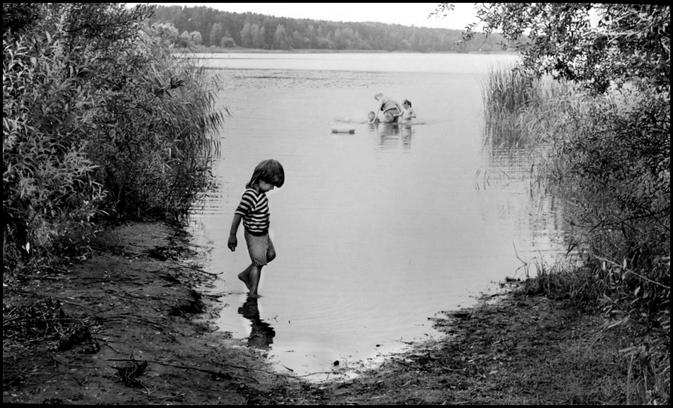 Владимир Тюрин. Проверка прогрева воды      2002 год Владимир Тюрин. Проверка прогрева воды      2002 год