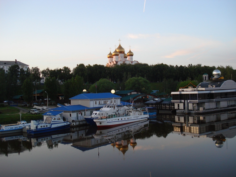 Наталья Малинина. Мой Ярославль. Купола в купели. Наталья Малинина. Мой Ярославль. Купола в купели.