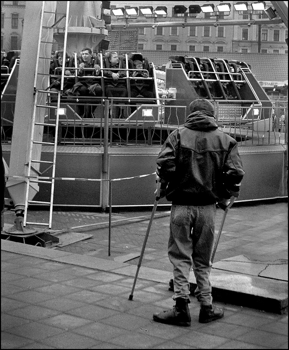 Владимир Тюрин. «Ребята,я хочу к вам!» 1999 год Владимир Тюрин. «Ребята,я хочу к вам!» 1999 год