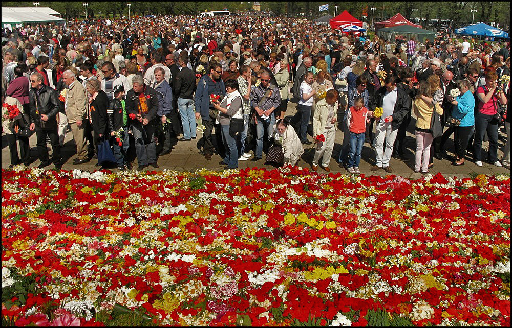 Владимир Тюрин. 9 мая 2012 года в Риге Владимир Тюрин. 9 мая 2012 года в Риге