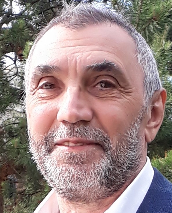 Валерий Мазманян. А тени на стенах рисуют с утра монограмму весны Валерий Мазманян. А тени на стенах рисуют с утра монограмму весны