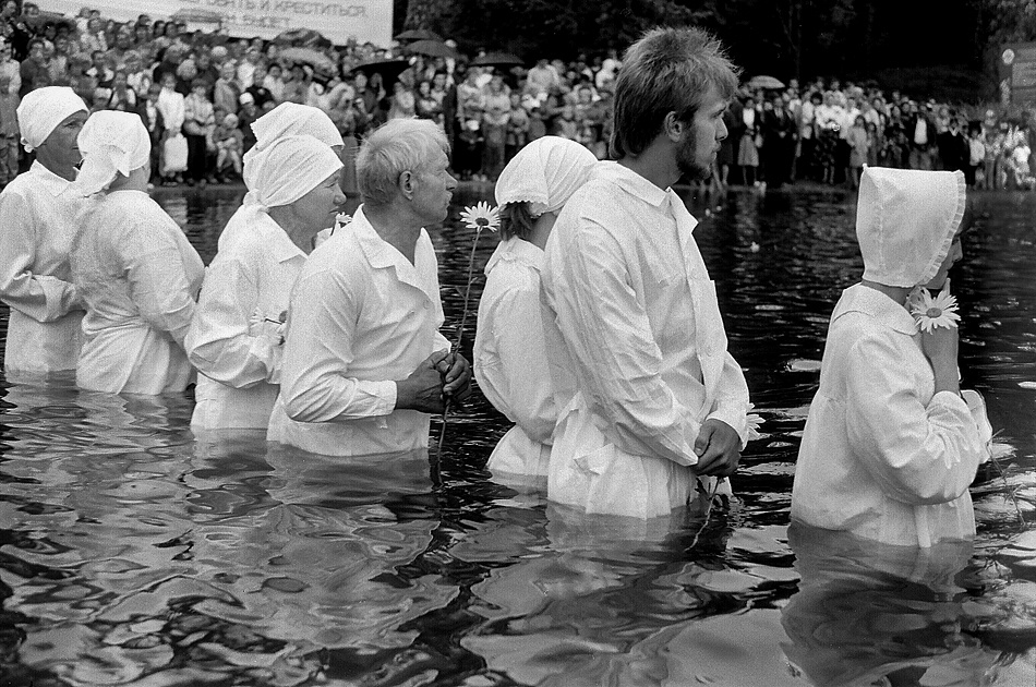 Владимир Тюрин. Крещение баптистов     1990 год
