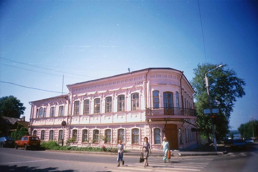 Валентина Солдатова. "Чистополь глазами поэтов" Дом учителя. Фото Валентины Солдатовой Валентина Солдатова. "Чистополь глазами поэтов" Дом учителя. Фото Валентины Солдатовой