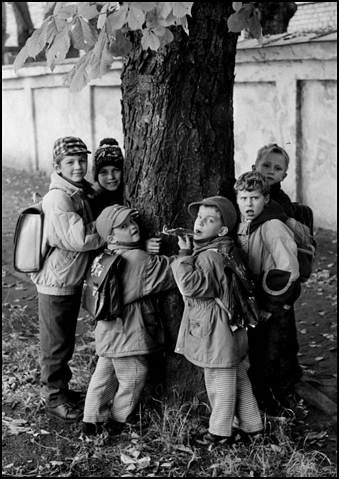 Владимир Тюрин. Дети нашего двора 1996 год Владимир Тюрин. Дети нашего двора 1996 год